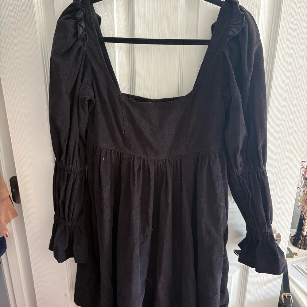 Pilcro Black Ruched Sleeve Blouse